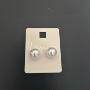 Beautiful pearl earrings